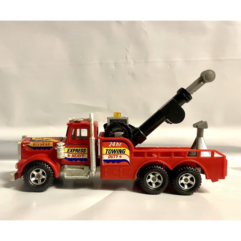 VTG Majorette Kenworth‎ Red Towing Truck 1:47 Wrecker Express Duty Diecast
